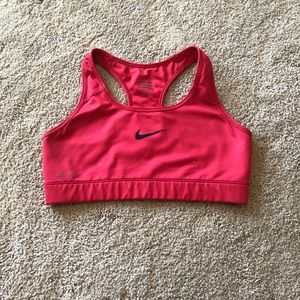 Nike Swoosh Sports Bra
